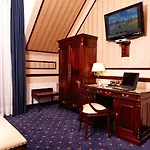 فندق Achenbach 4*